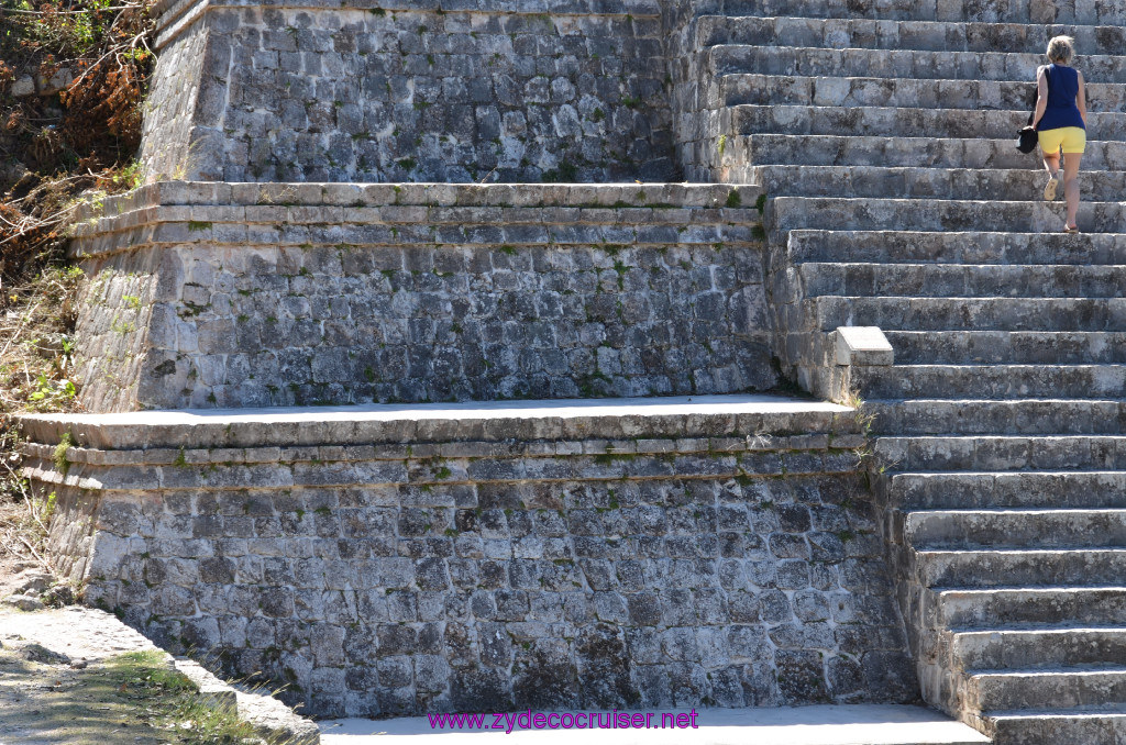 235: Carnival Elation, Progreso, Uxmal, 