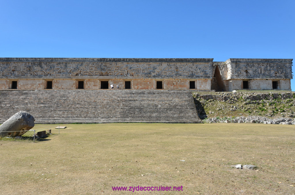 245: Carnival Elation, Progreso, Uxmal, 