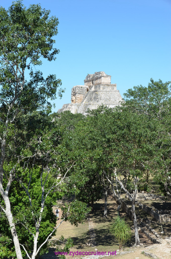 263: Carnival Elation, Progreso, Uxmal, 