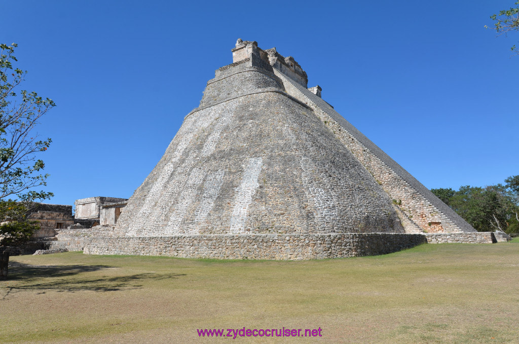 268: Carnival Elation, Progreso, Uxmal, 