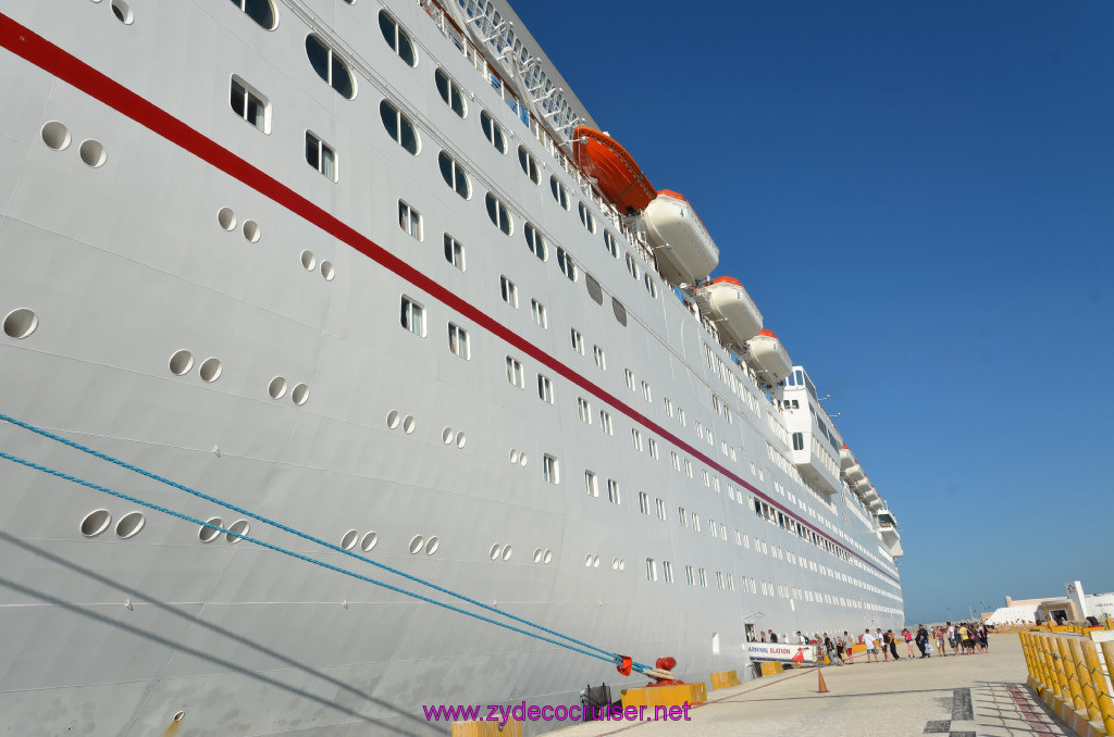 300: Carnival Elation, Progreso, 