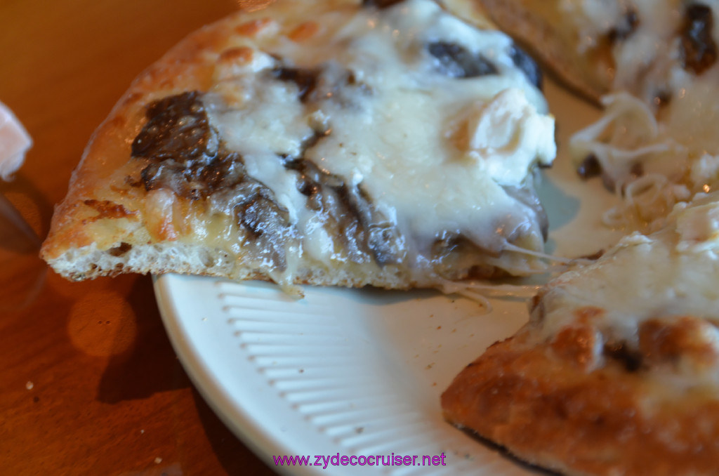 313: Carnival Elation, Progreso, De Chevre, Goat Cheese Pizza 