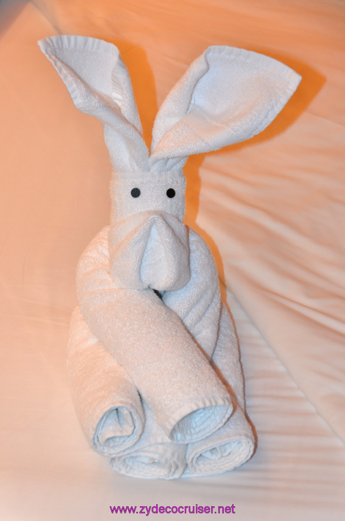 325: Carnival Elation, Progreso, Towel Animal, 