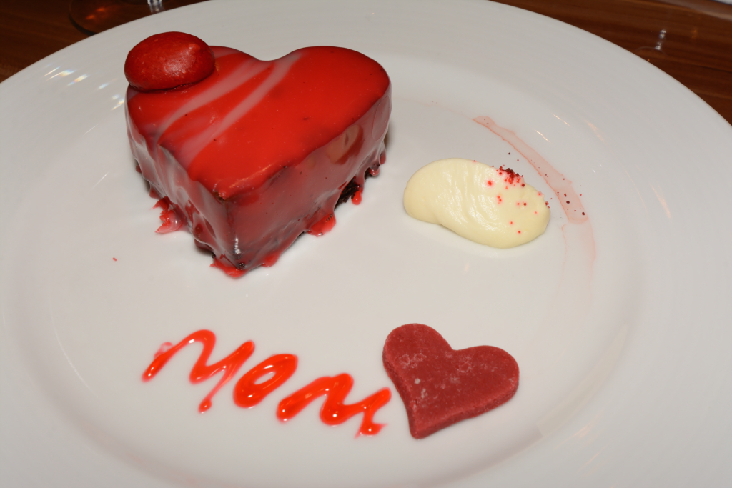 383: Carnival Horizon Transatlantic Cruise, Lisbon, MDR Dinner, Special Mother's Day Dessert