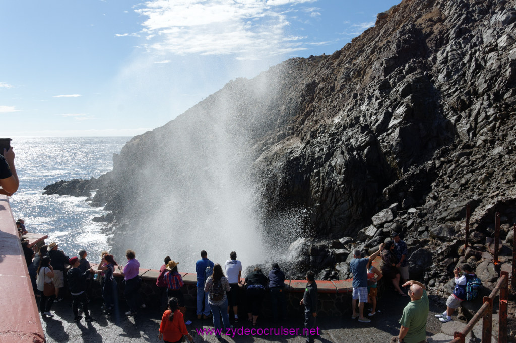 065: Carnival Imagination, Ensenada, Blowhole, 