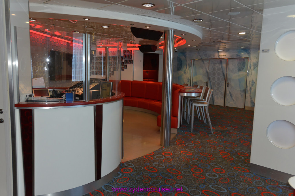 047: Carnival Imagination, Long Beach, Embarkation, Club O2, 