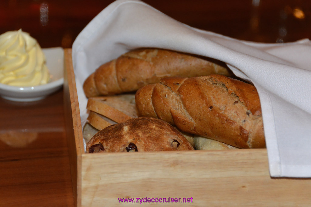 153: Carnival Imagination, Ensenada, MDR Dinner, Assorted breads, 