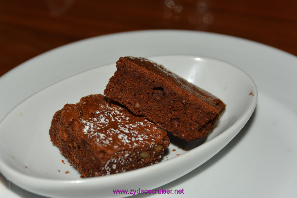 059: Carnival Imagination, American Table, Brownies (off Kid's Menu - for some reason they didn't have any of the sauces for them??)