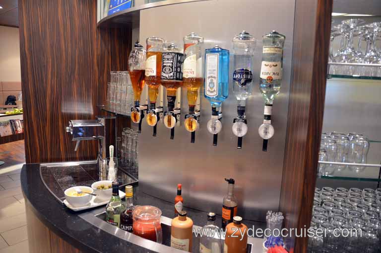 041: KLM Crown Lounge, Terminal D, AMS airport, Self-Service Bar