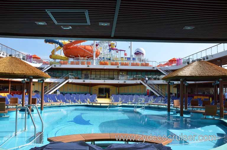 004: Carnival Magic, Grand Mediterranean, Barcelona, Beach Pool