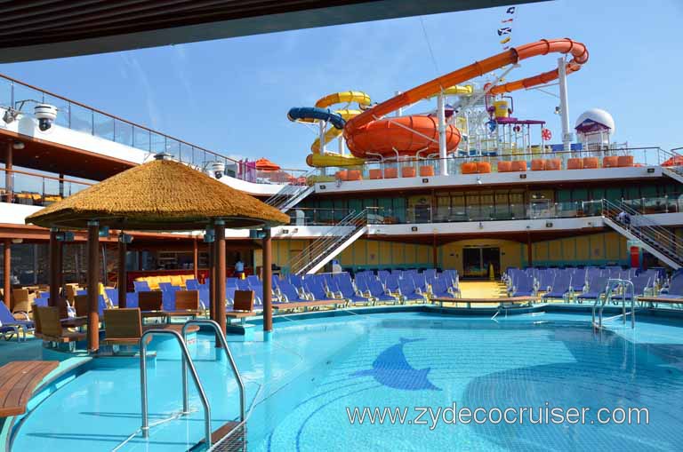 005: Carnival Magic, Grand Mediterranean, Barcelona, Beach Pool