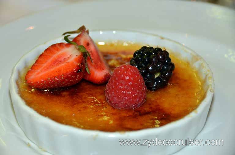 024: Carnival Magic, Main Dining Room Menus and Food Pictures, Dinner, Vanilla Crme Brulee