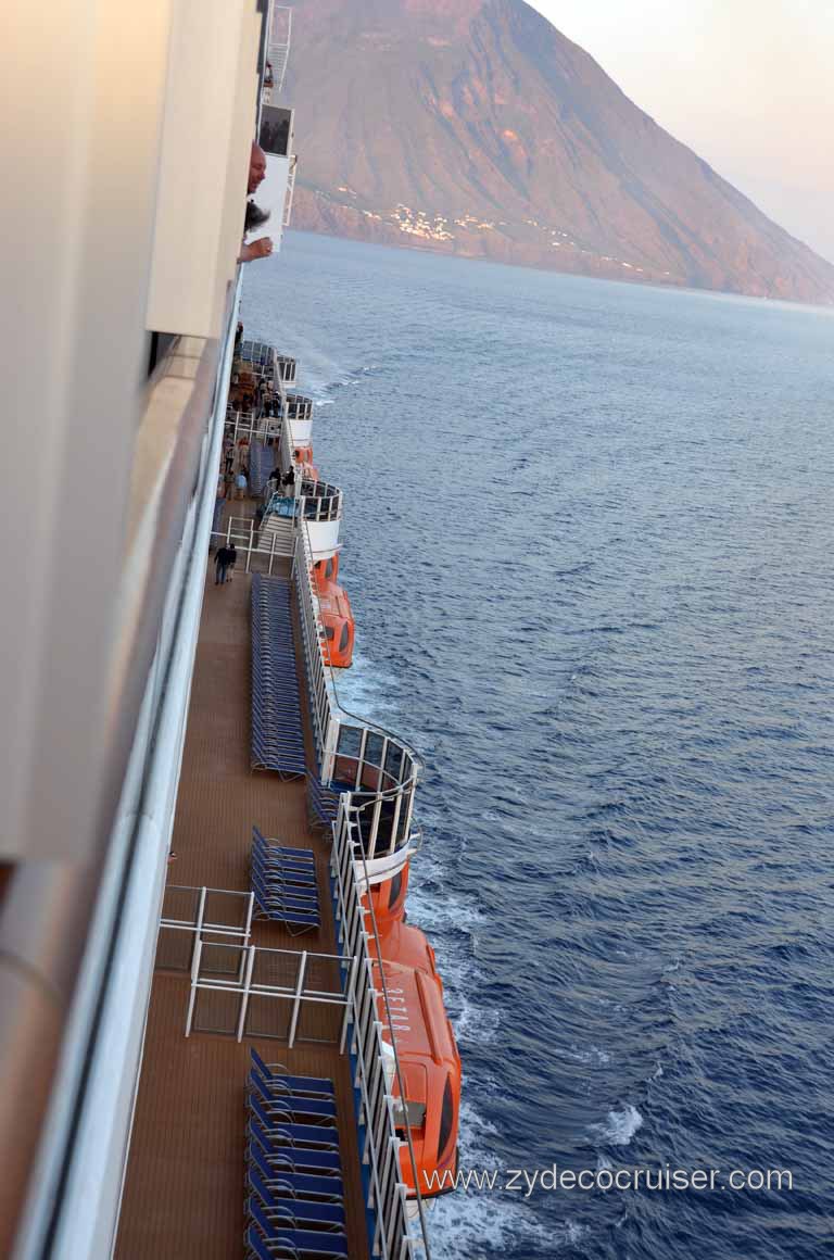 436: Carnival Magic, Messina, Stromboli, 