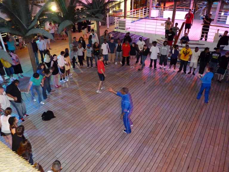 578: Carnival Sensation - Deck Party - Hula Hoop Thingy