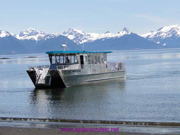 185: Sitka - Captain's Choice Wildlife Quest and Beach Exploration - Our boat returning