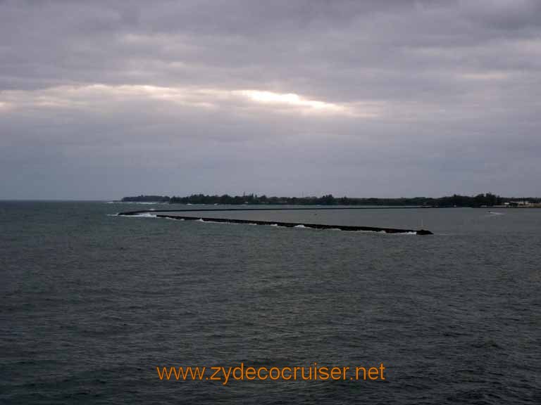 001: Carnival Spirit, Hilo, Hawaii, arriving in Hilo