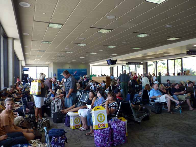 040: Carnival Spirit, Honolulu, Hawaii, hurry up and wait