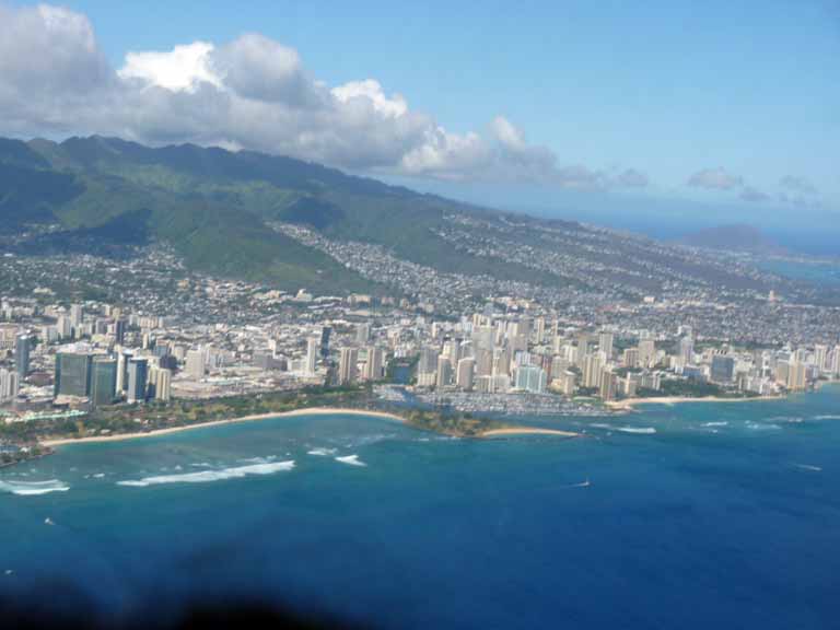 047: Carnival Spirit, Honolulu, Hawaii, off we geaux.