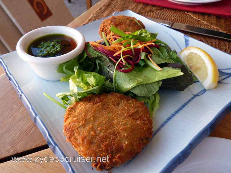 194: Outrigger Canoe Club, Honolulu, Hawaii, Blue Crab Cakes