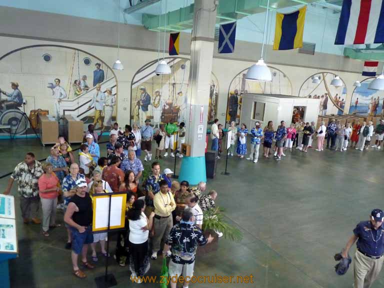 440: Carnival Spirit, Honolulu, Hawaii, People waiting for Luau buses