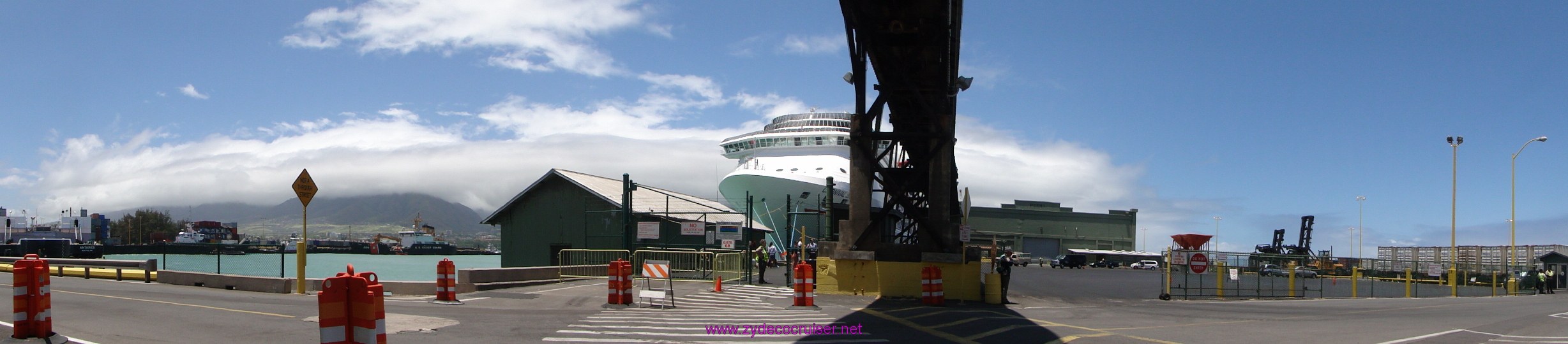 003: Carnival Spirit, Kahului, Maui, 