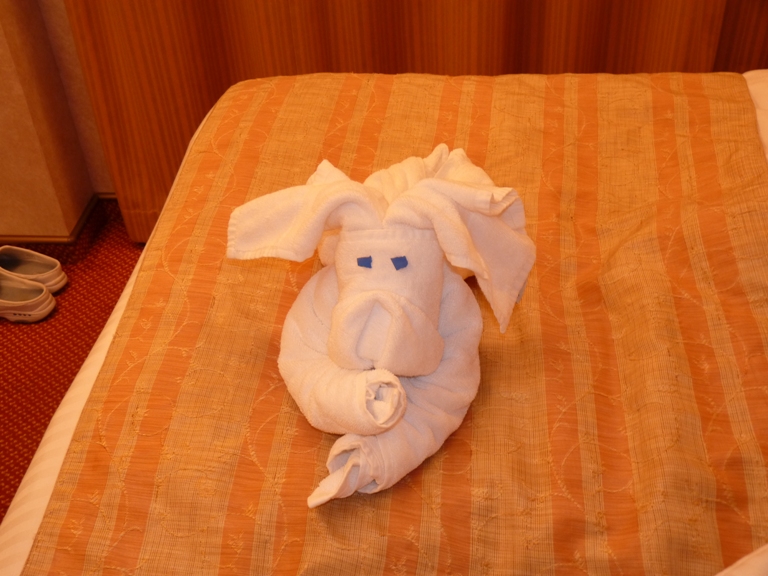 001: Carnival Spirit, Sea Day 2 - Towel Animal