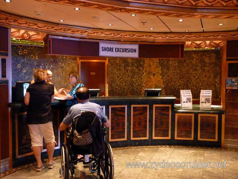 060: Carnival Spirit, Sea Day 3 - Shore Excursion Desk