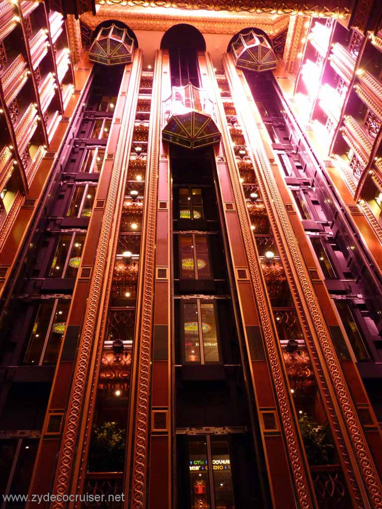 009: Carnival Spirit, Sea Day 4 - Atrium