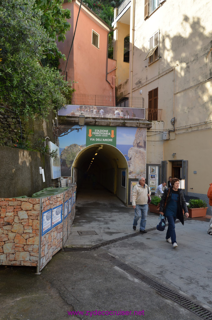 122: Carnival Sunshine Cruise, La Spezia, Cinque Terre Tour, Manarola, Riomaggiore, to train station