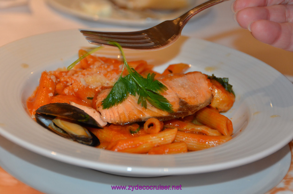 022: Carnival Sunshine, MDR Dinner, Penne Mariscos as a starter, 