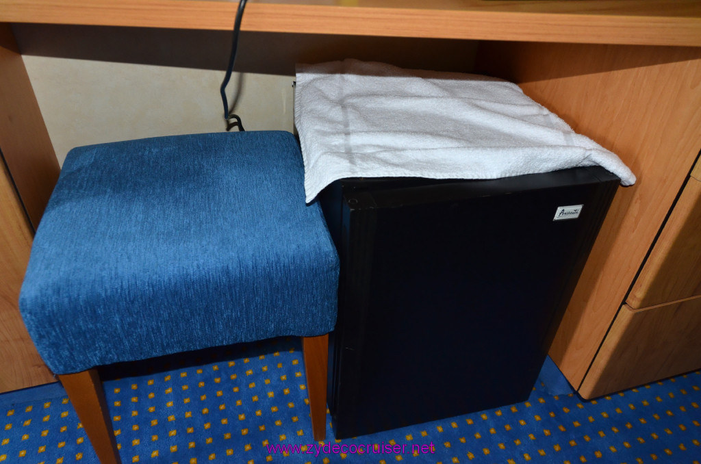 002: Carnival Sunshine Cruise, Civitavecchia, Refrigerator, 