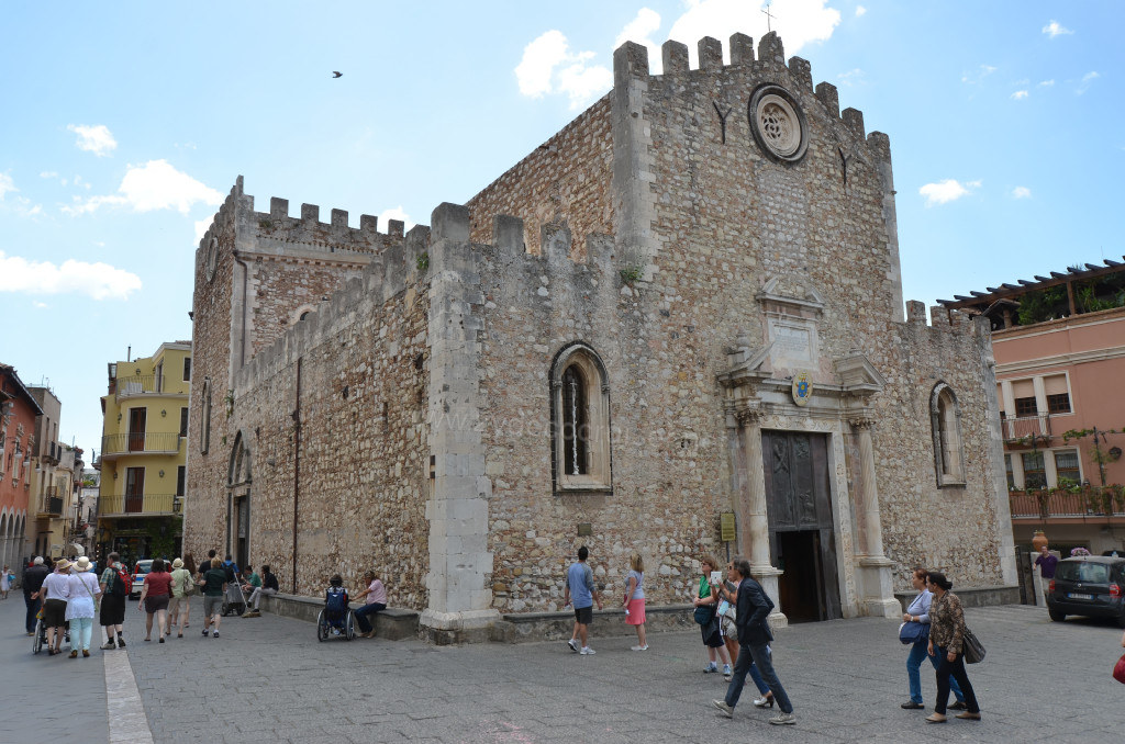 029: Carnival Sunshine Cruise, Messina, Taormina on Your Own tour, Duomo, 