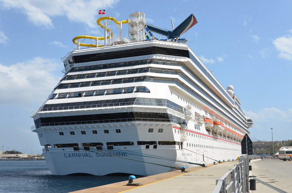 187: Carnival Sunshine Cruise, Messina, Ilona, 