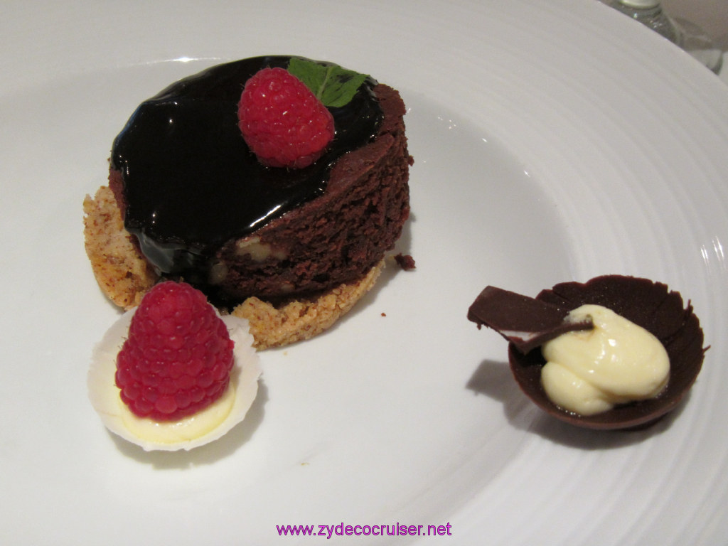 007: Carnival Sunshine Cruise, Nov 19, 2013, Sea Day 1, Seaday Brunch, Double Chocolate Brownie, 