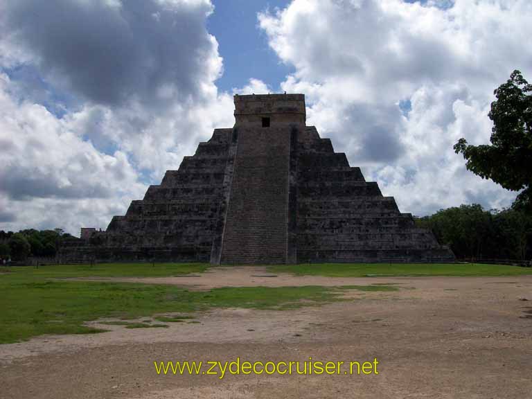 024: Carnival Triumph, Elizabeth Pictures, Chichen Itza