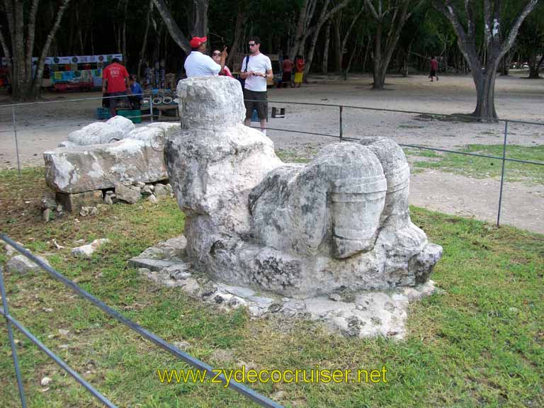 043: Carnival Triumph, Elizabeth Pictures, Chichen Itza