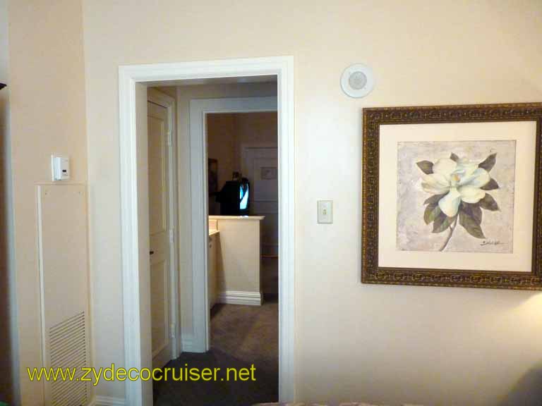 018: Carnival Triumph, Pre-Cruise, New Orleans - Iberville Suites