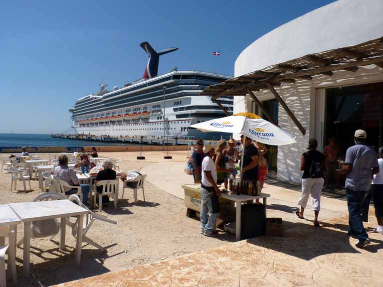 174: Carnival Triumph, Progreso, Chichen Itza, cruise terminal