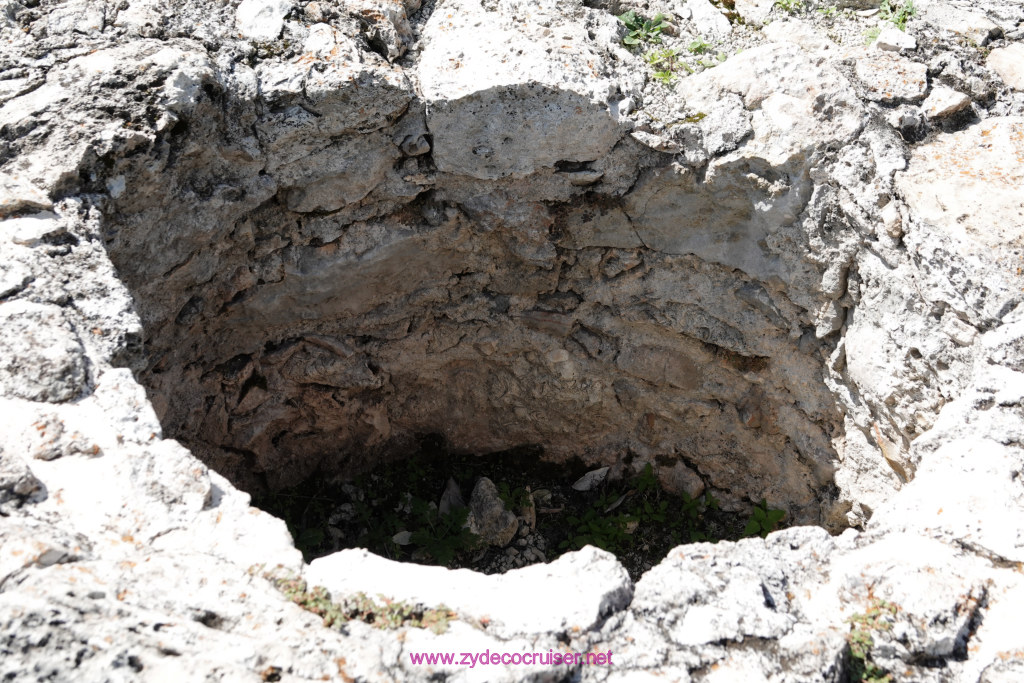 072: Carnival Valor Cruise, Progreso, The Ruins of Mayapan, 