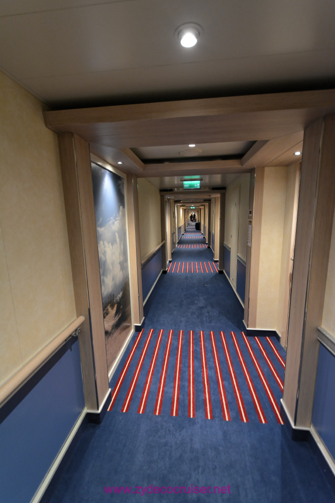 385: Carnival Vista, Trieste, Embarkation!, Family Harbor, Different carpet, doors, etc.