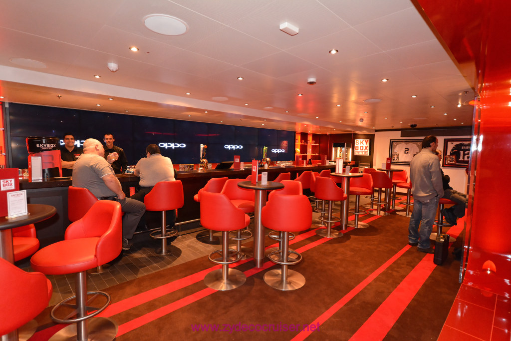 466: Carnival Vista, Trieste, Embarkation!, Skybox Sports Bar, 