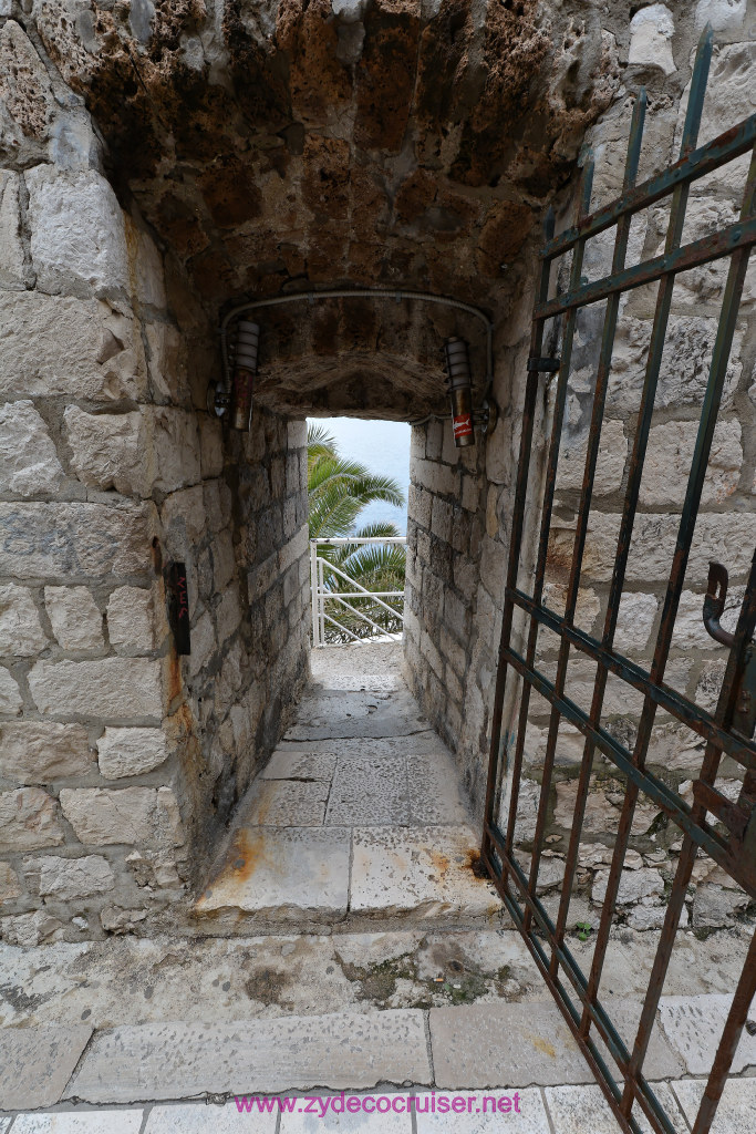 205: Carnival Vista Inaugural Voyage, Dubrovnik, Cafe Buza