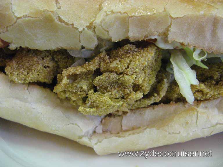 Bozo's, Metairie  1/2 Oyster Loaf - Platonic