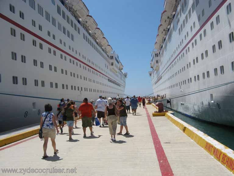 083: Carnival Fantasy, Ecstasy, Progreso,  