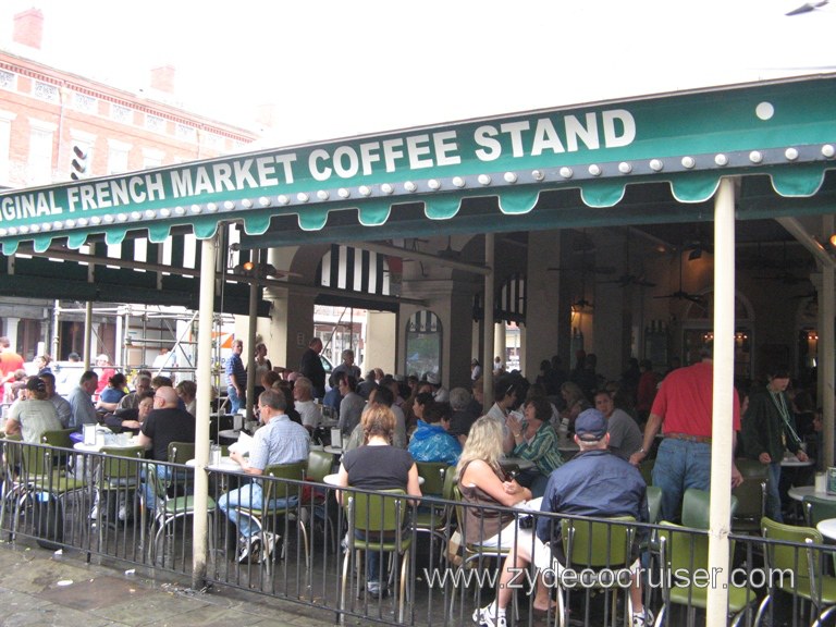 New Orleans French Quarter Festival 2007 - Cafe du Monde