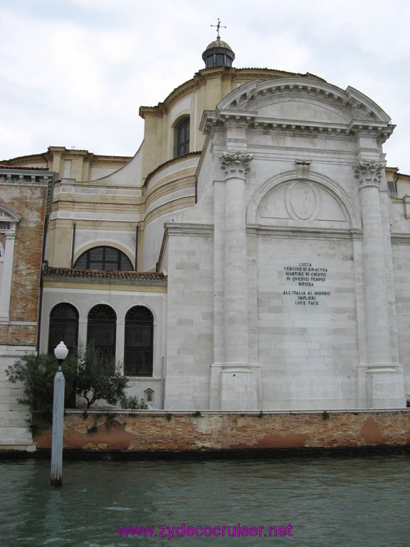 036: LUCIA VERGINE DI SIRACUSA MARTINE DI CRISTO IN OVESTO TEMPIO REPOSA ALL ITALIA AL MONDO IMPLORI LUCE PACE ?