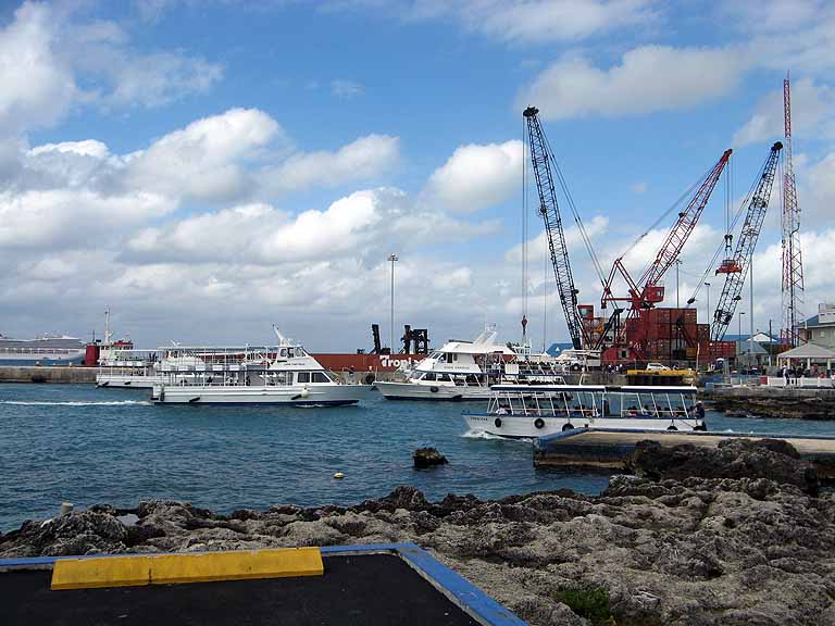 079: Carnival Freedom - Grand Cayman - Tender area