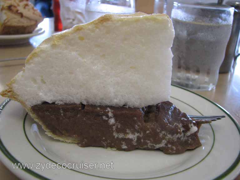 Lea's Lunchroom Chocolate Pie