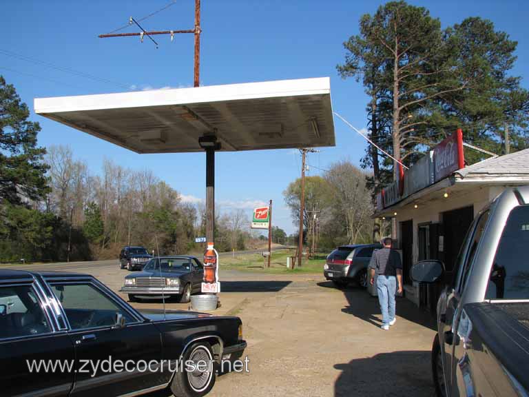 Moon's Grocery and Deli, Homer, LA  - Outside