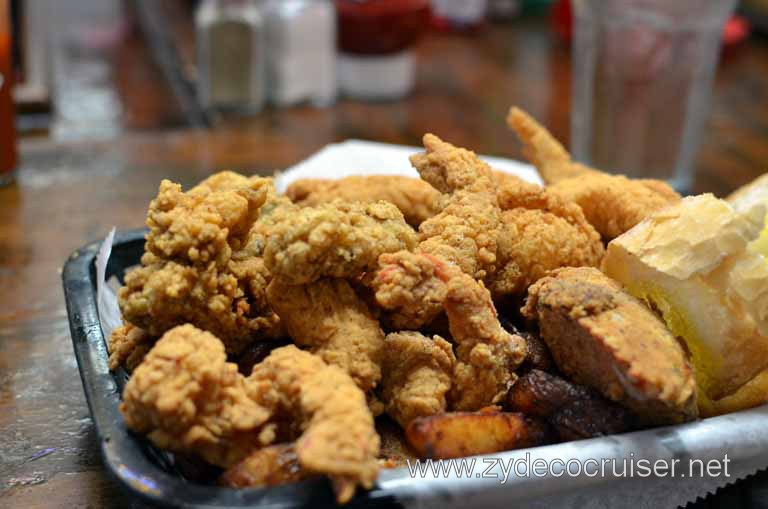 006: Kenner, LA, November, 2010, Harbor Seafood, Seafood Combo Basket